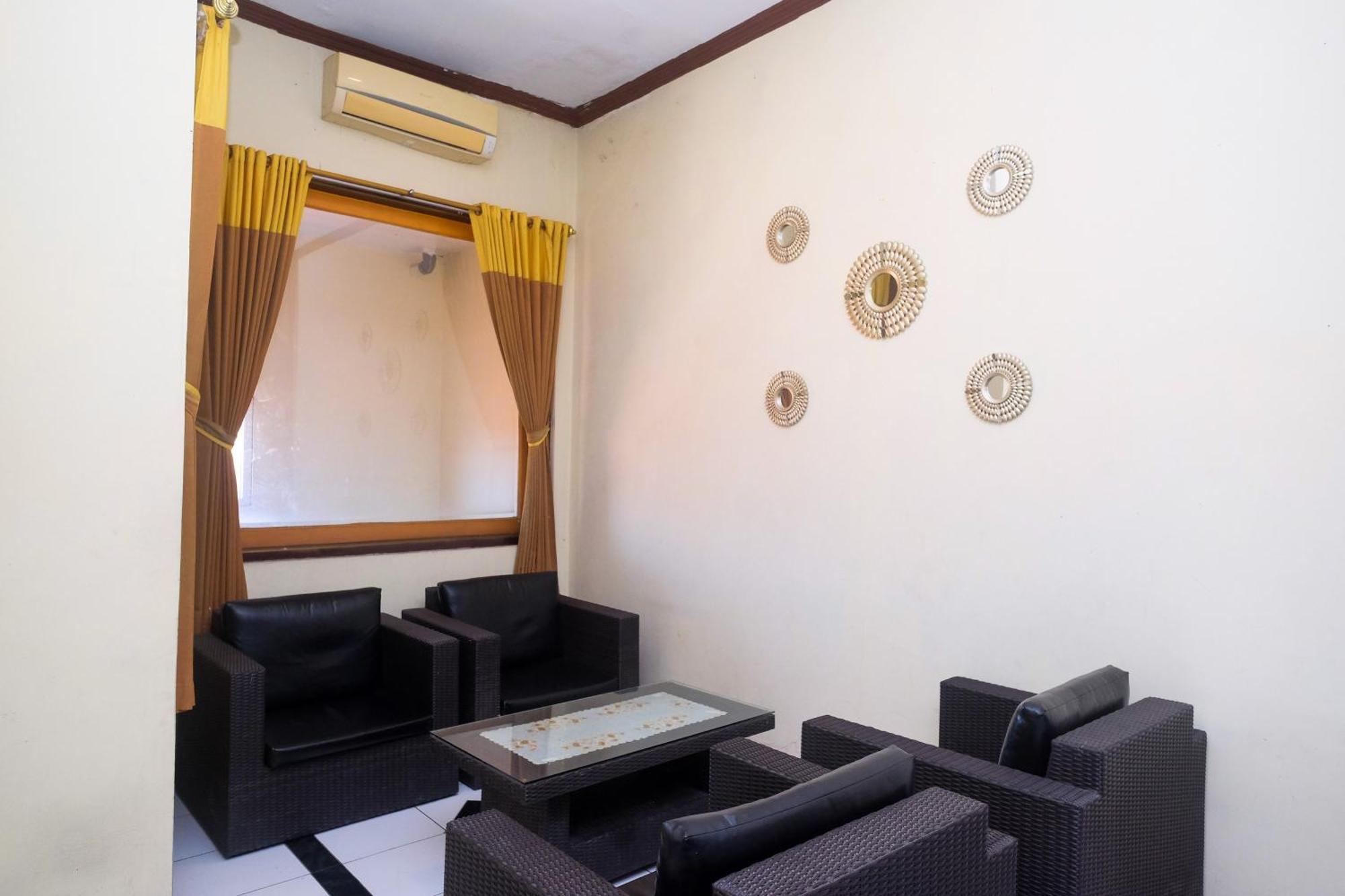 Urbanview Hotel Dedy Jaya Brebes Exteriör bild